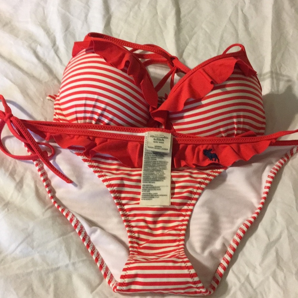 Ladies beautiful Abercrombie Swimsuit. M Size.